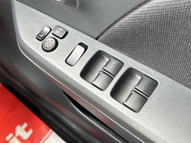 0404544A30261008W01210.jpg