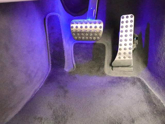 0570537A20260620G00311.jpg