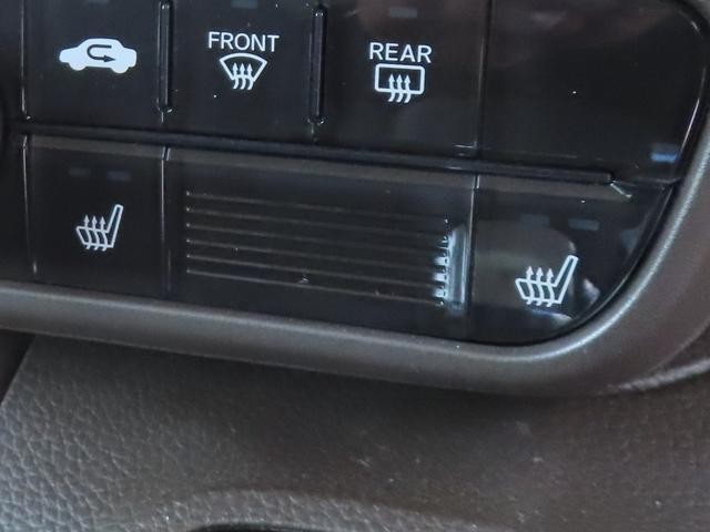 0520217A30260512W01306.jpg