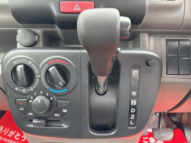 0900605A30260831W00415.jpg