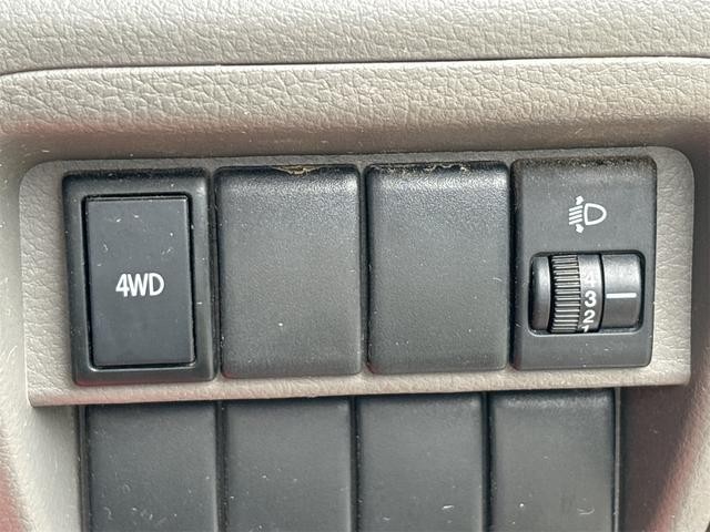 0900605A30260831W00418.jpg