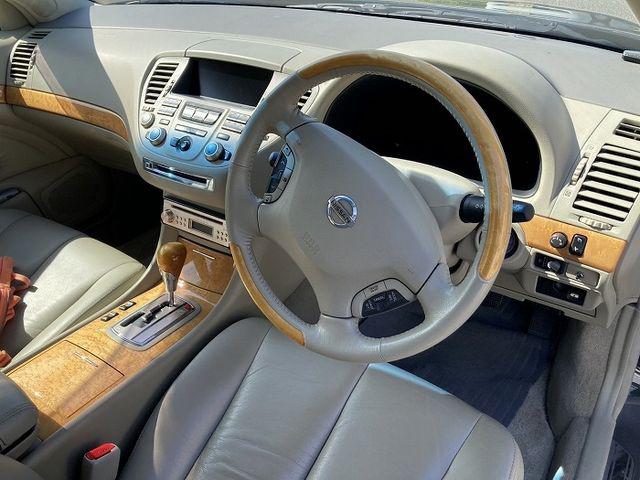 e90e1ee7230fa74d77a9b20ef61ad3a9.jpg