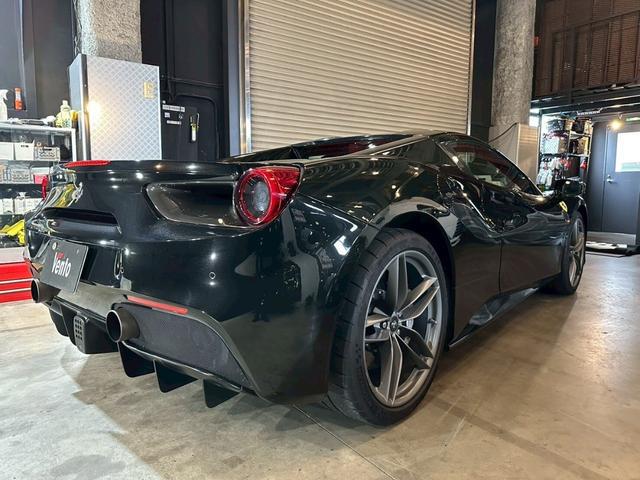 9572481A30251001W00305.jpg