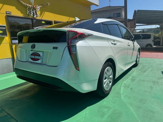 0840388A30260930W00410.jpg
