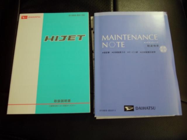 1000501A30260918W00211.jpg