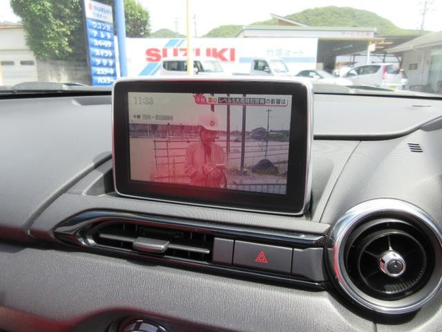 1000696A30260827W00119.jpg