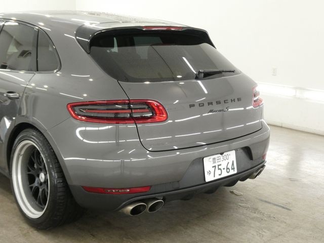15cbded9e149eae7c2cc06ea21fd0030.jpg