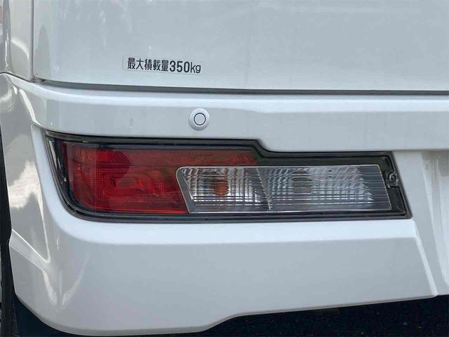 0403435A30260528W01009.jpg