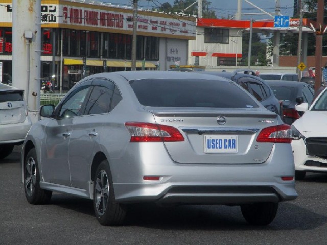 f43ab1711b7e0d53ed1156f724001838.jpg