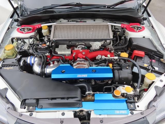 0541039A30260920W00217.jpg