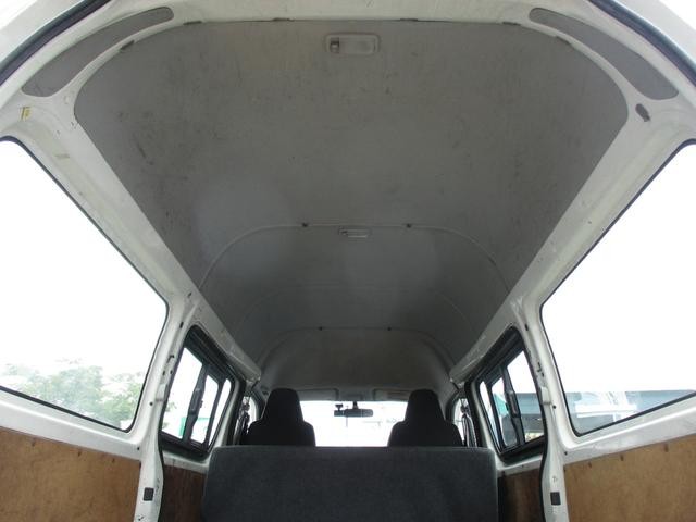 0901184A30260906W00214.jpg