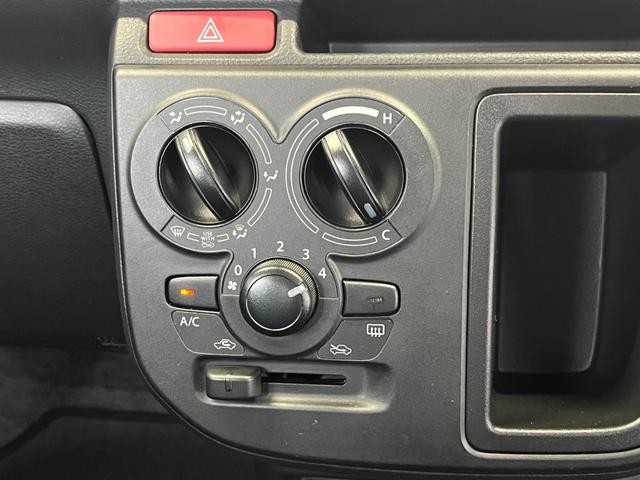 0900204A30260903W00311.jpg