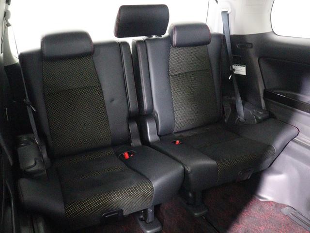 0541413A30260923W00216.jpg