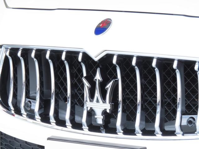 1166154A30260913W00202.jpg