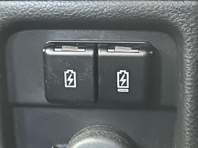 0900204A30261012W00117.jpg