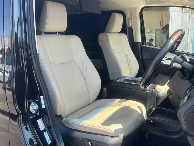 0500074A30260416W00211.jpg