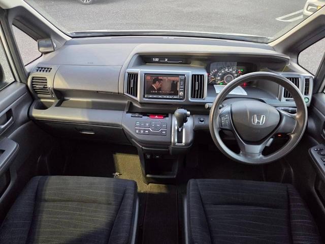 0504129A30261008W00313.jpg