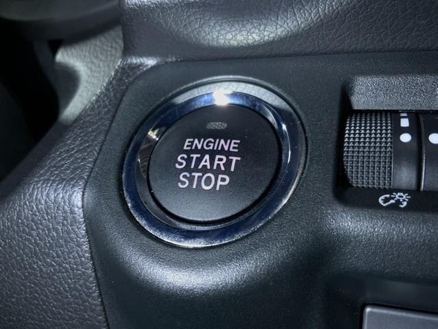 0504839A30261002W00217.jpg