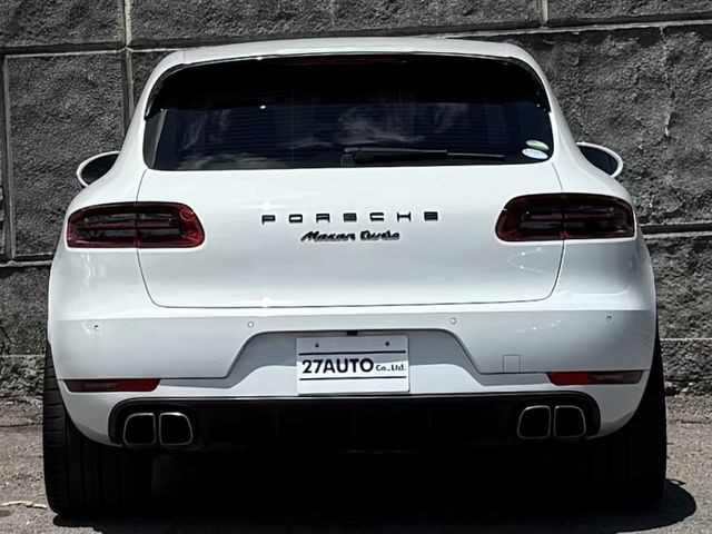 f13af9494e788abca2ca9b0a1f0a0e51.jpg