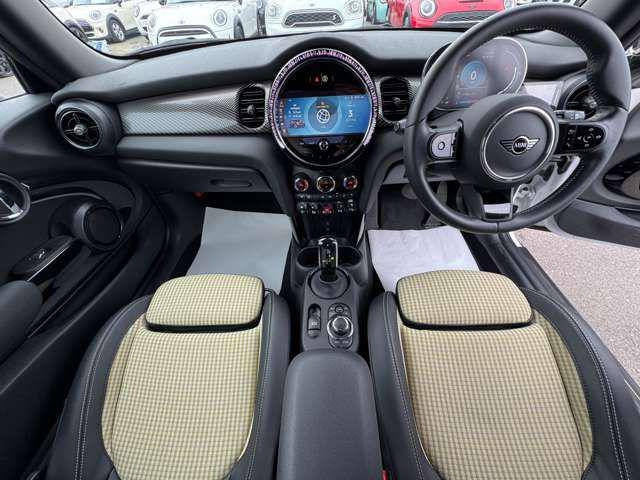 b552fddbe99c4ea2aa976e4988f8ad06.jpg