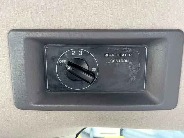 0208643A30250920W00119.jpg