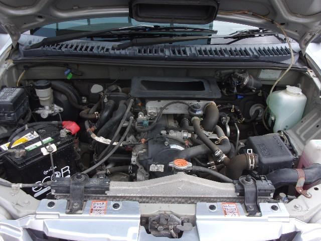 0540157A30260806W00108.jpg