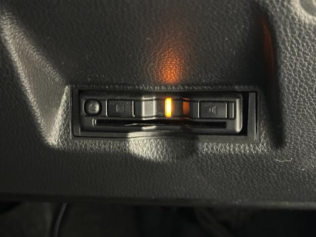 0509824A30260819W01503.jpg