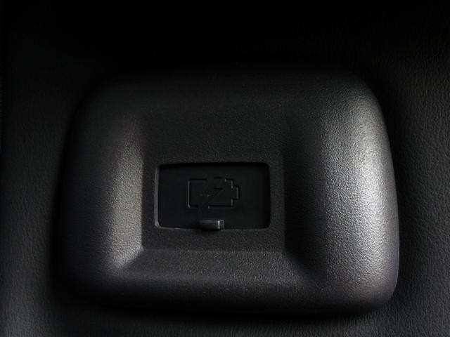 0541173A30260910W00119.jpg