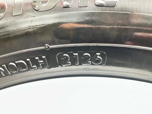 0704295A30260930W00107.jpg
