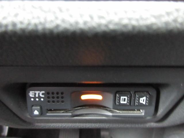 0541410A30260909W00211.jpg