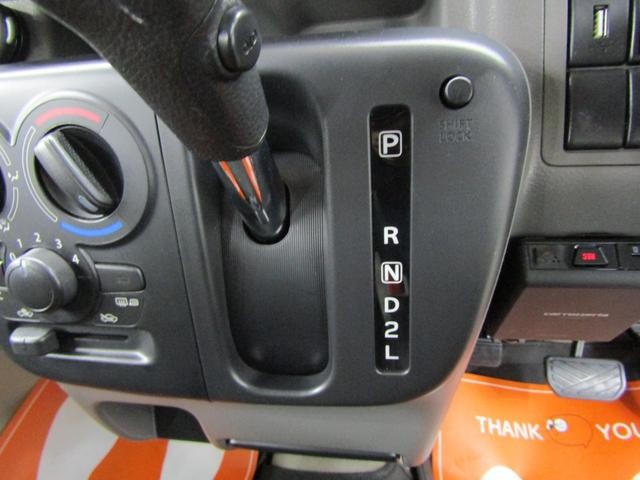 0701563A30260828W00614.jpg