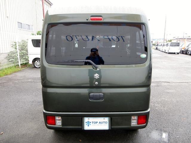 0503263A30261005W00114.jpg