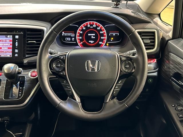 0509824A30261014W00207.jpg