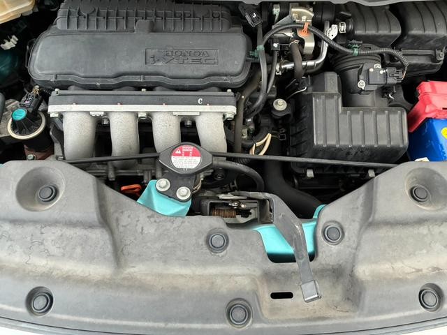 0541751A30261025W01817.jpg
