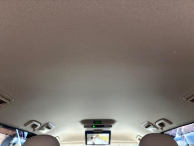 9030383A30260620W00216.jpg