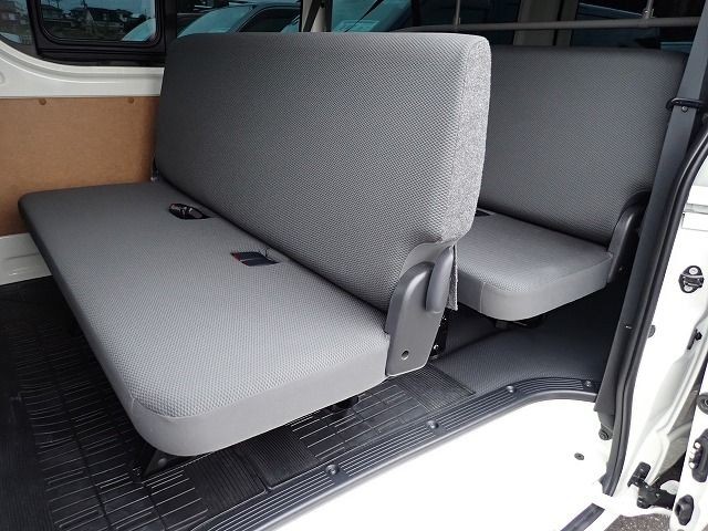 7b3d14e6b9afecaf2a99c4468e0373d1.jpg