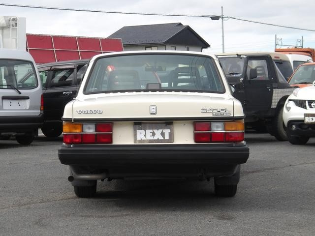 0707437A30260725W00104.jpg