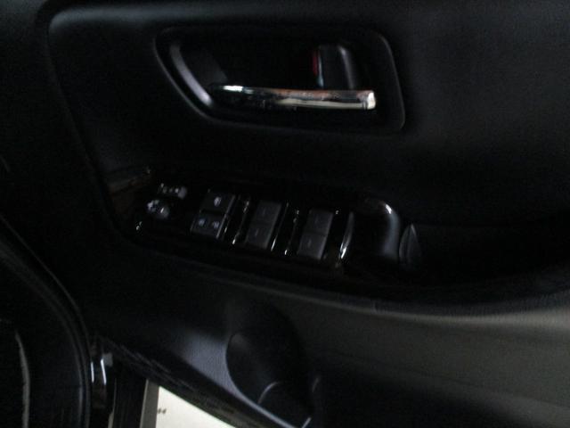 0902619A30260601W00207.jpg