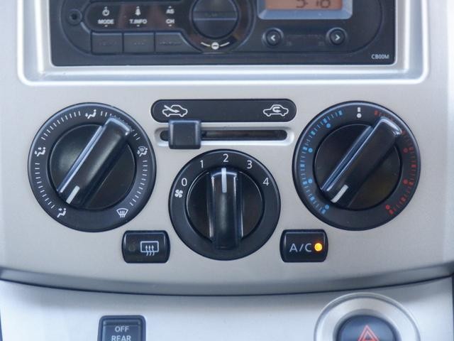 0709200A30261009W00315.jpg