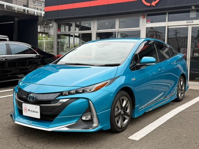 0904306A30260712W00103.jpg