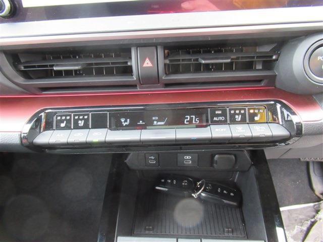 0903367A30260526W00915.jpg