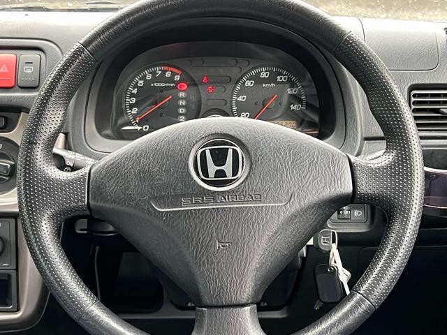 1010020A30260918W00113.jpg
