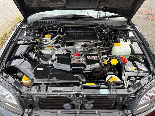 0403341A30260604W00115.jpg