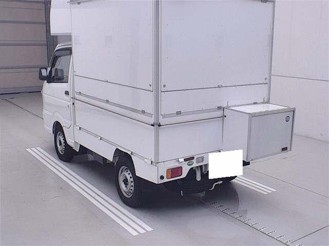 98abff8fc551577dcf66fbd0815670da.jpg