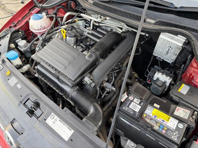 0903532A30260601W00119.jpg