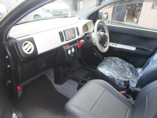 0903872A30250922W00114.jpg