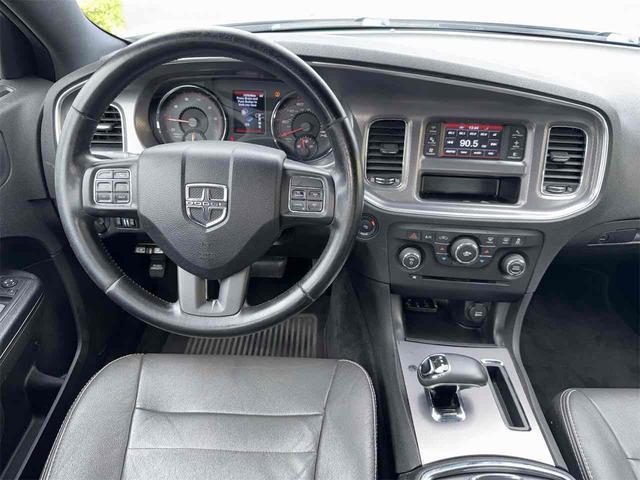 0541448A30251013W00102.jpg
