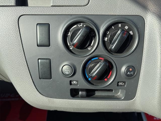 0900605A30260711W00518.jpg