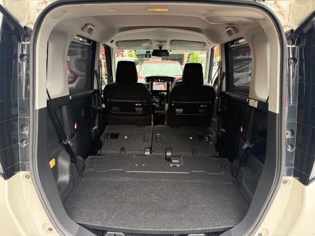 0704304A30260828W00209.jpg