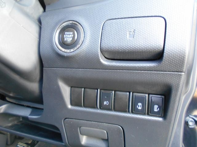 0903707A30260905W00114.jpg